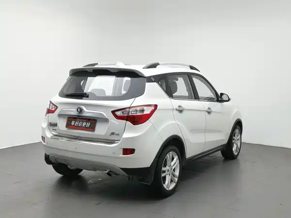 Changan CS35 2015