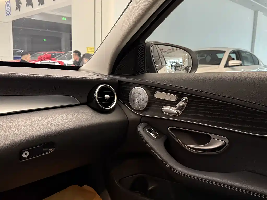 Mercedes-Benz C-Class 2021 — фото 11