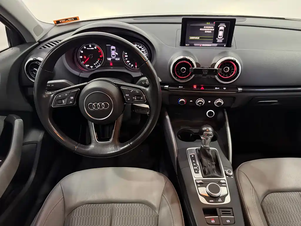 Audi A3 2018 — фото 13