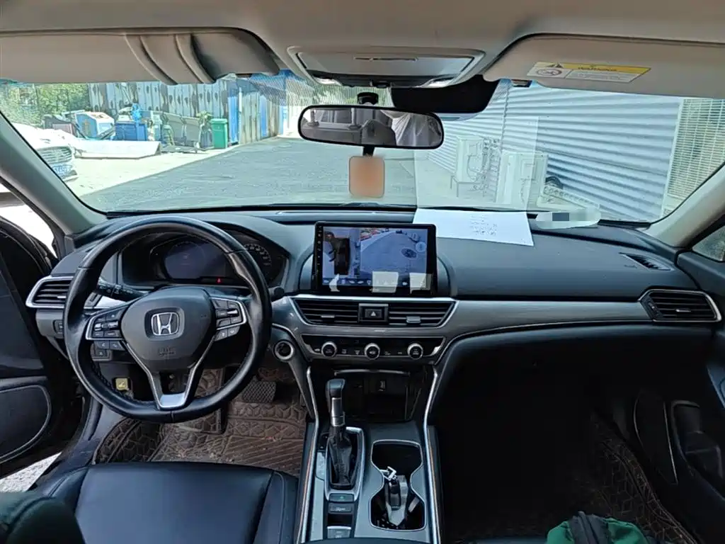 Honda Accord 2021 — фото 10