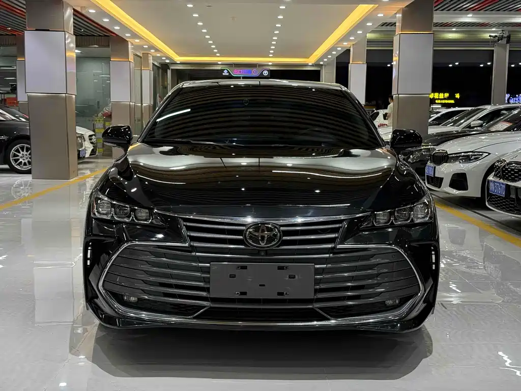 Toyota Avalon 2019 — фото 2