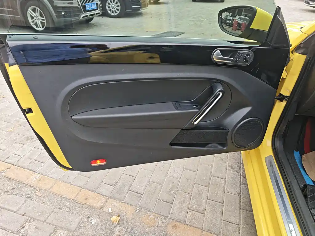 Volkswagen Beetle 2013