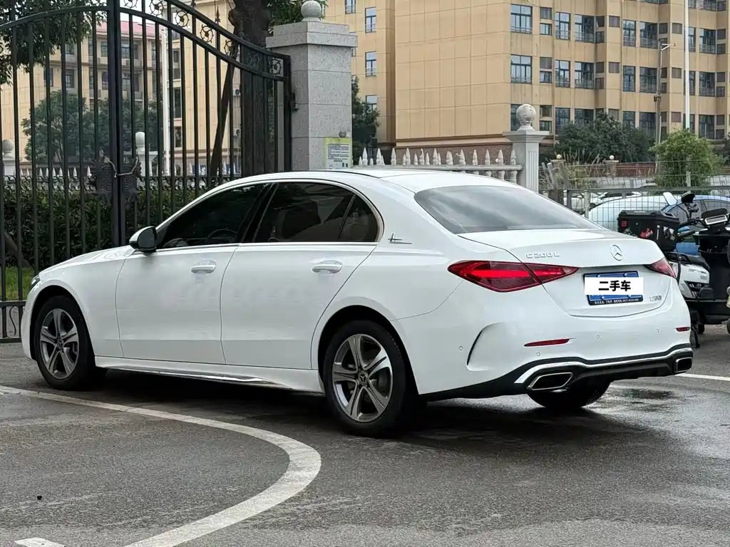 Mercedes-Benz C-Class 2022 — фото 9