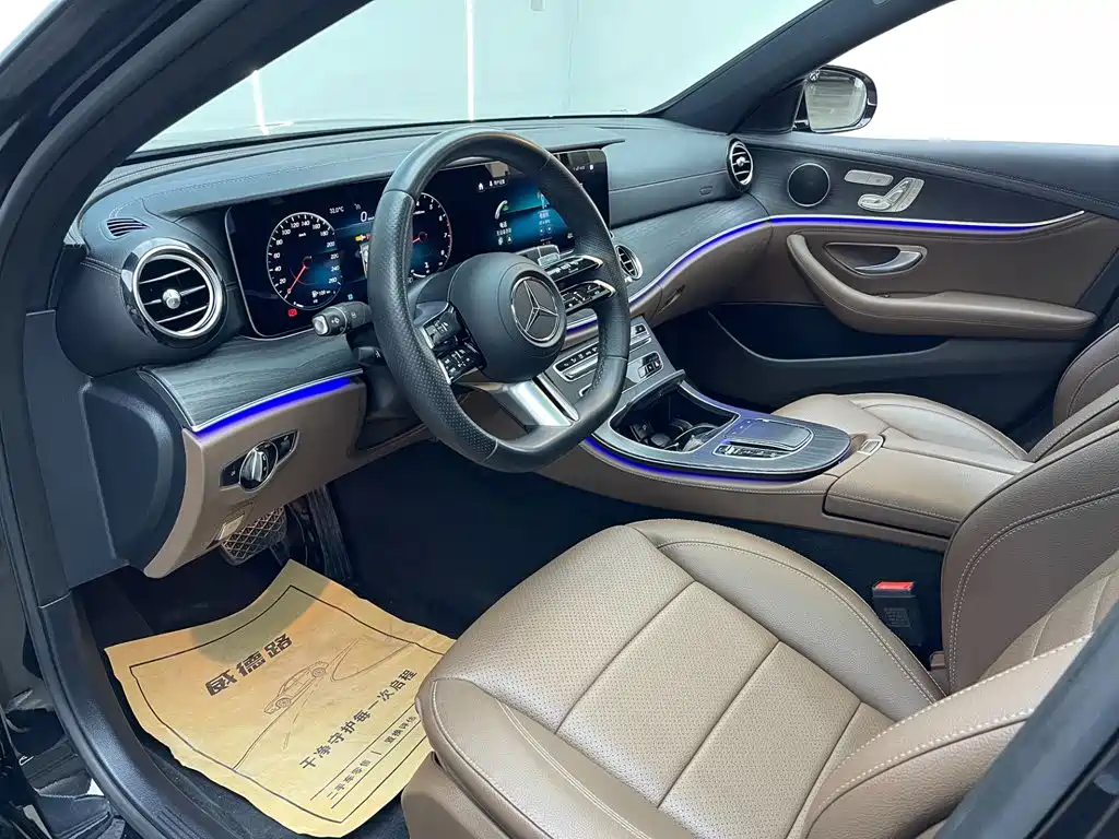 Mercedes-Benz E-Class 2023 — фото 13