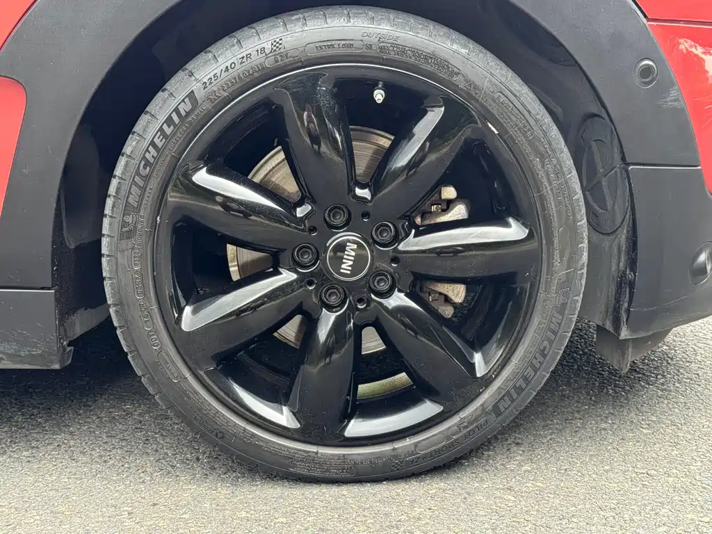 MINI Clubman 2021 — фото 14