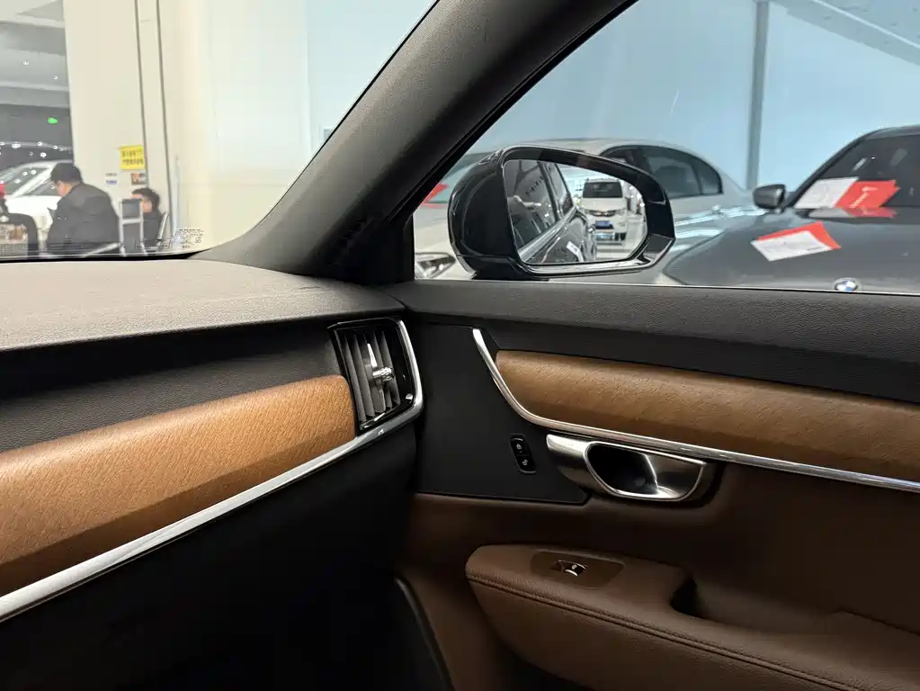 Volvo S90 2021 — фото 13