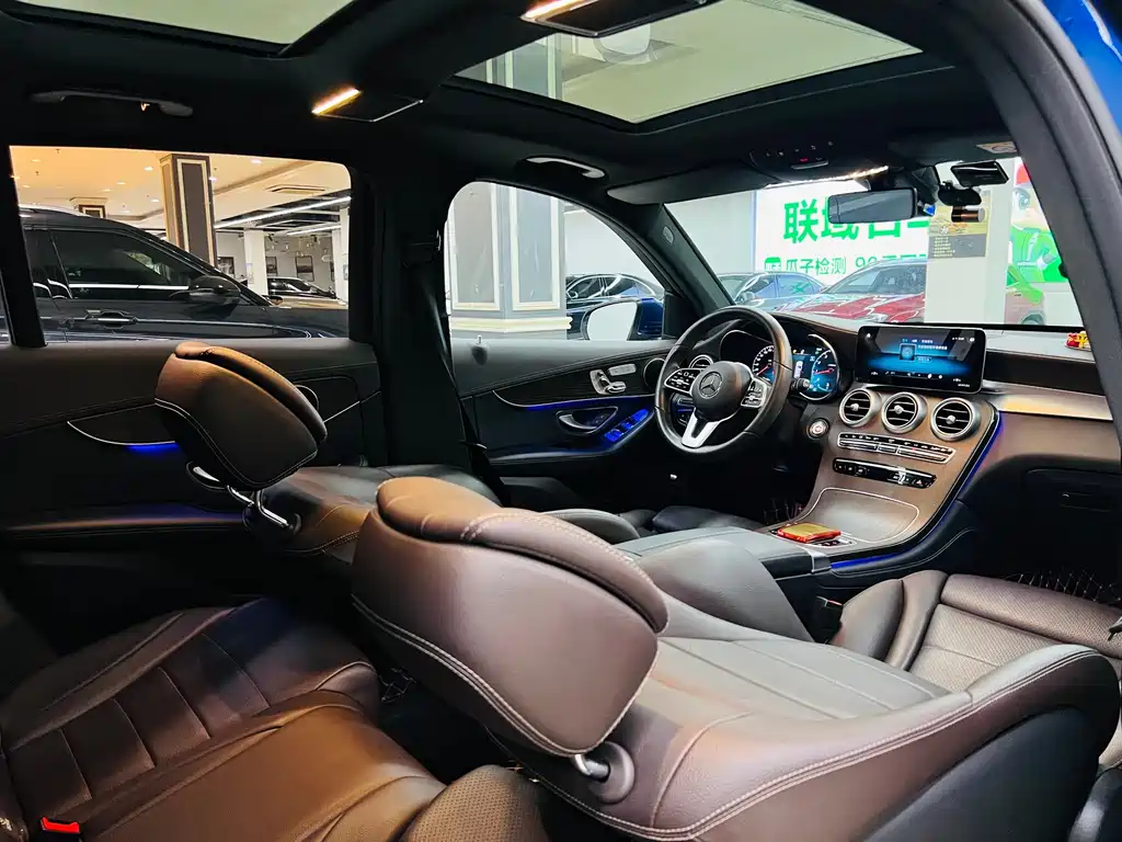 Mercedes-Benz GLC 2021 — фото 13