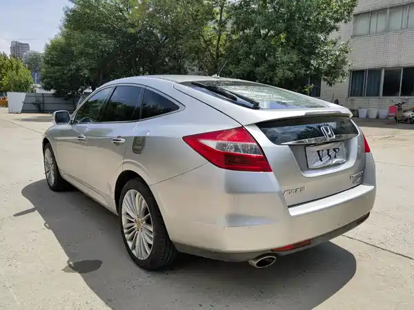Honda Crosstour 2011