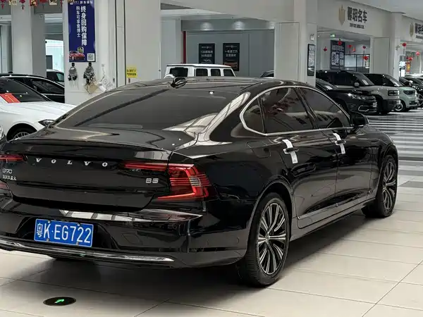 Volvo S90 2021