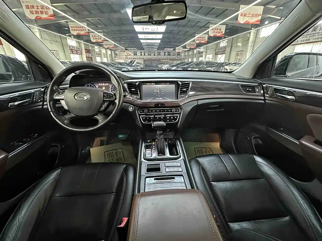 GAC Motor Trumpchi GS8 2018 — фото 8