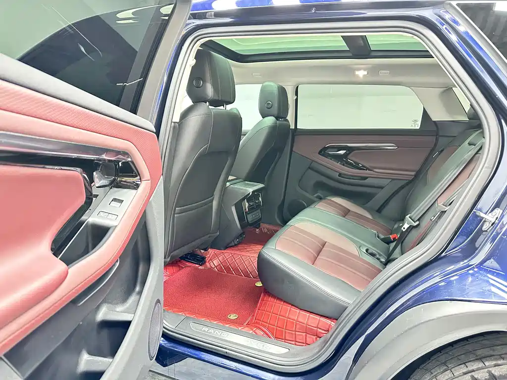 Land Rover Evoque 2022 — фото 15