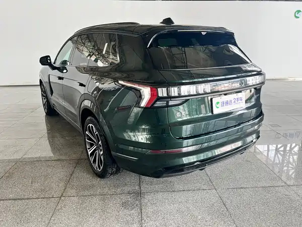 Lynk & Co 09 EM-P 2024