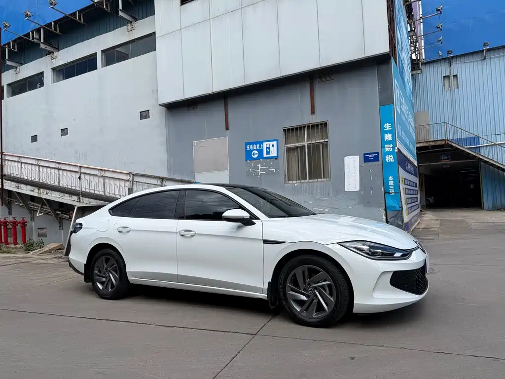 Volkswagen Lamando 2024