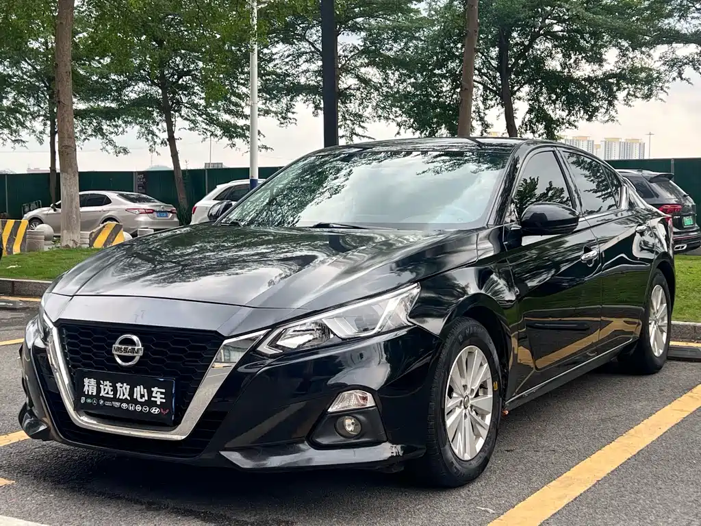 Nissan Teana 2022