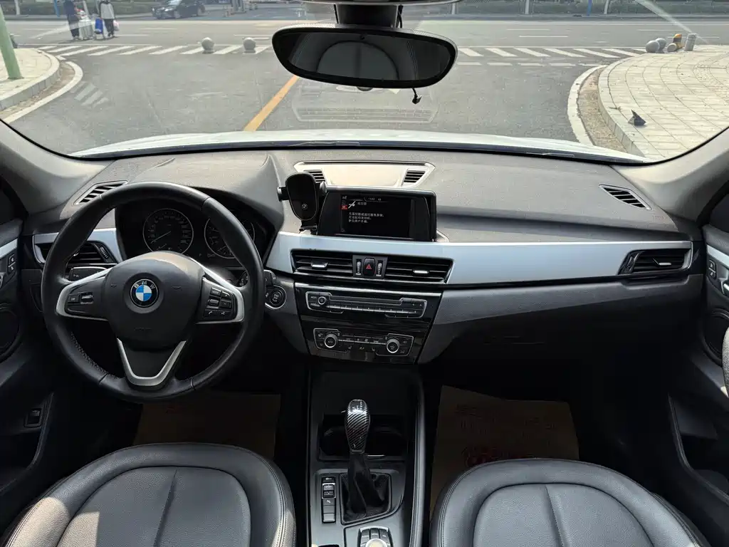 BMW X1 2017 — фото 19