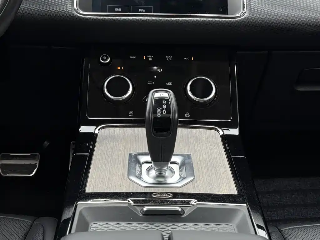 Land Rover Evoque 2022 — фото 13
