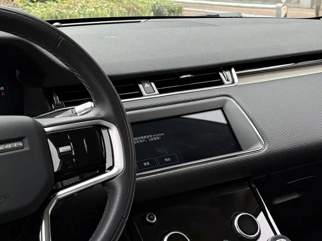 Land Rover Evoque 2022 — фото 16
