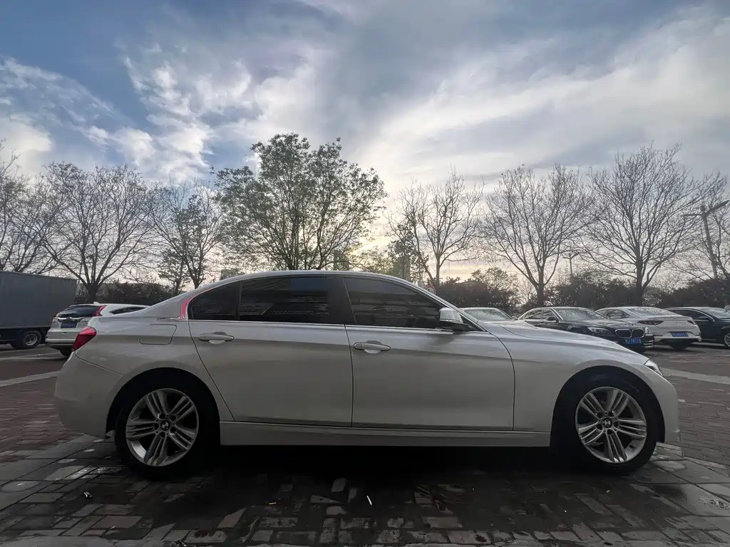BMW 3 Series 2017