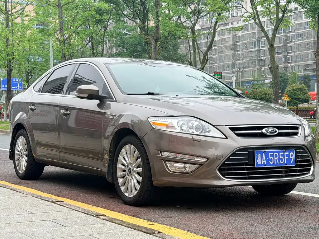 Ford Mondeo 2014 — фото 6