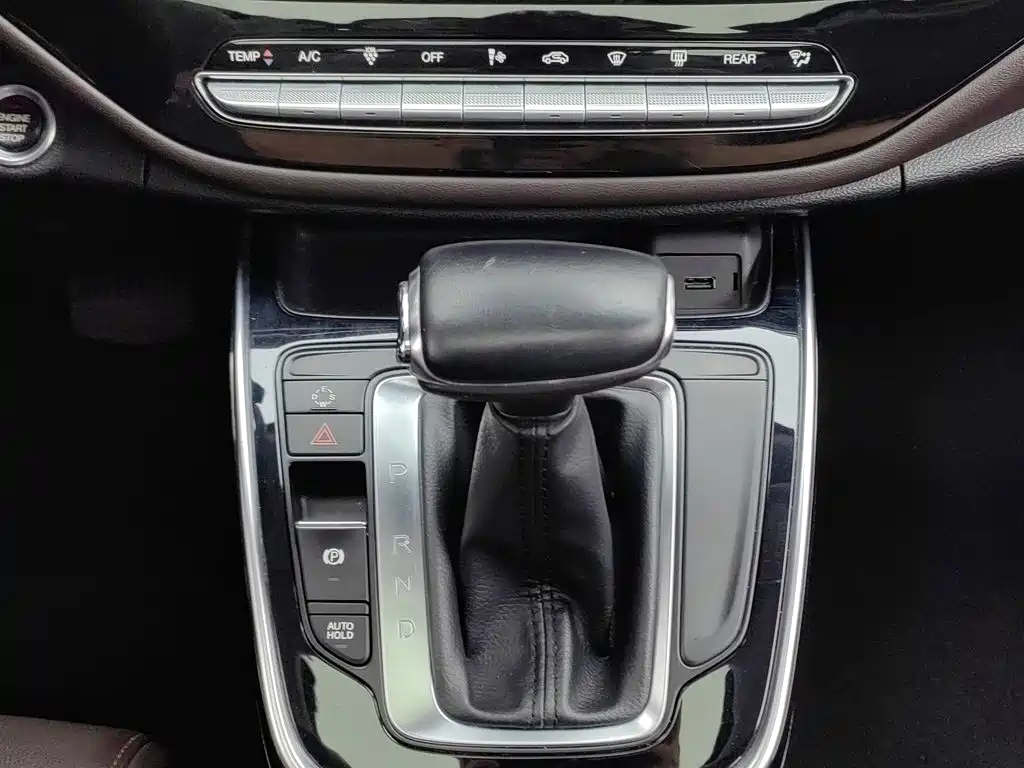 GAC Trumpchi M6 2019 — фото 13