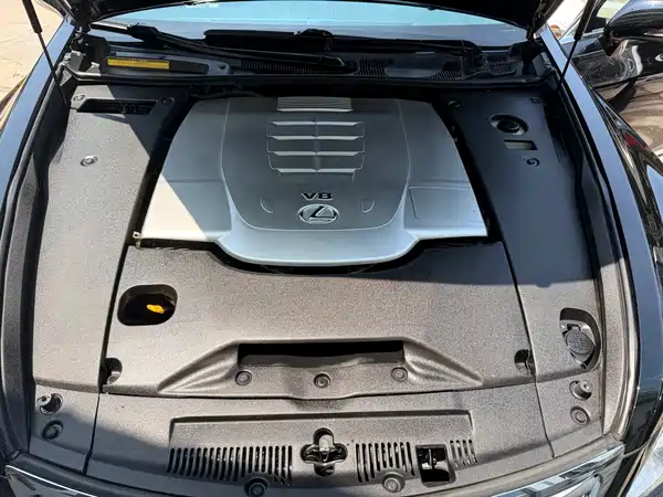 Lexus LS 2010