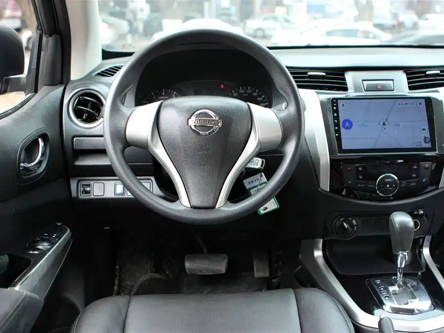 Nissan Navara 2019 — фото 14