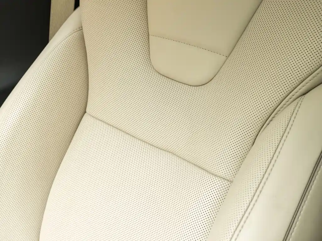 Tesla Model X 2017 — фото 14