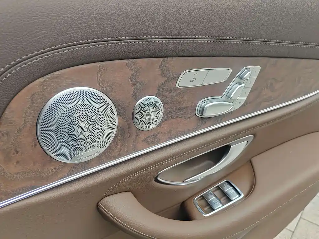 Mercedes-Benz E-Class 2019 — фото 15