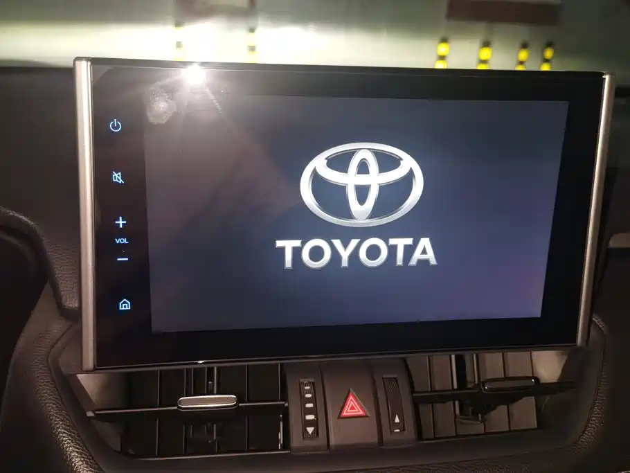 Toyota Wildlander 2022 — фото 13