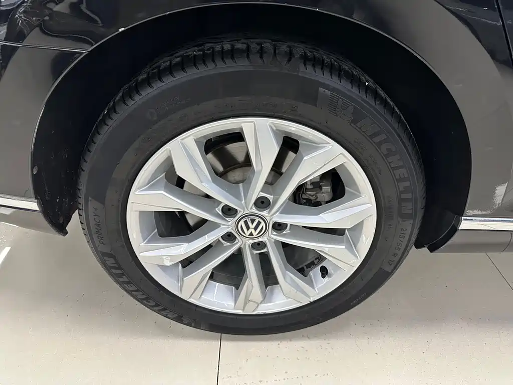 Volkswagen Magotan 2018 — фото 15