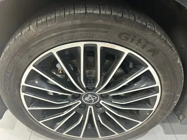 BYD Han 2024