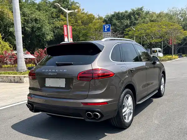 Porsche Cayenne 2016