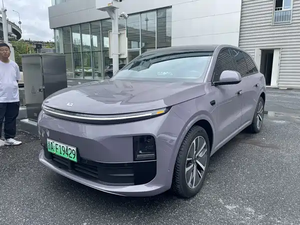 Li Auto L6 2024