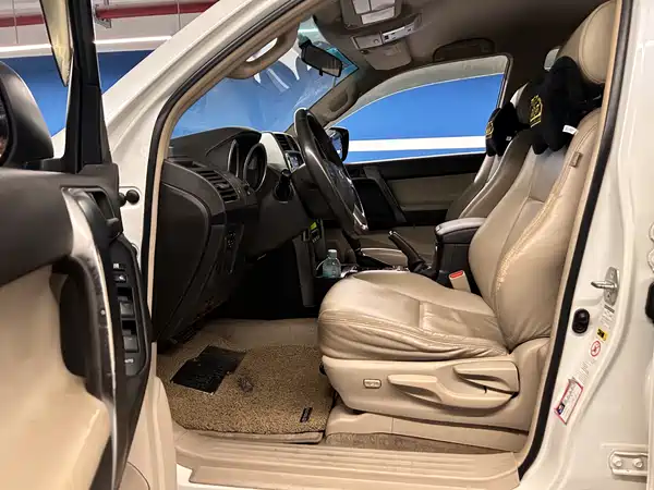 Toyota Prado 2012
