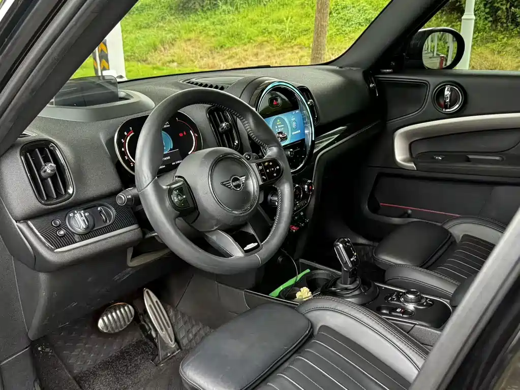 MINI JCW COUNTRYMAN 2022 — фото 11