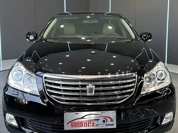 Toyota Crown 2010