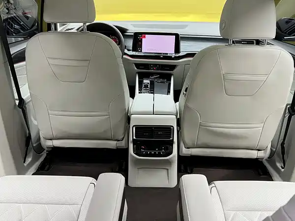 Volkswagen Viloran 2024