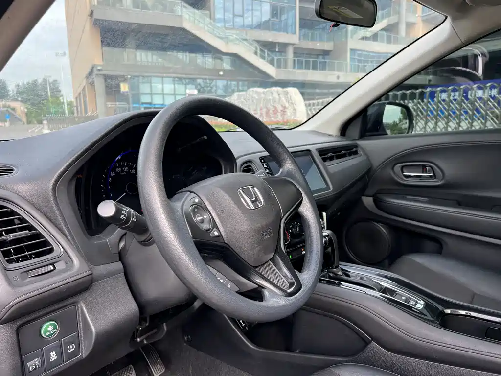 Honda Vezel 2020 — фото 10