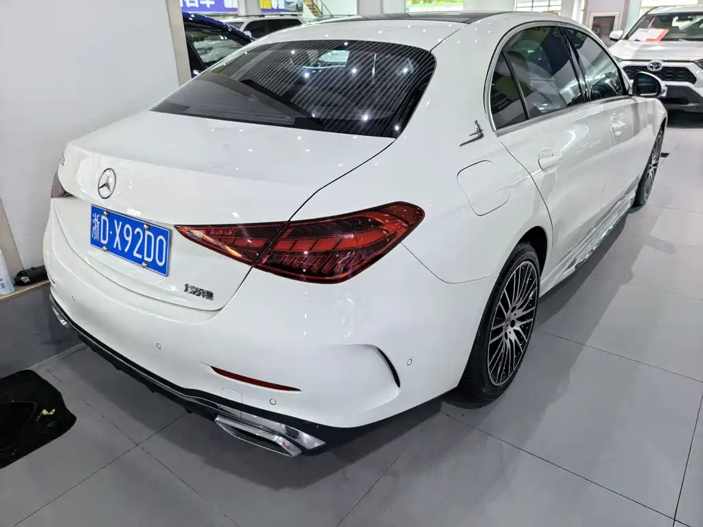 Mercedes-Benz C-Class 2022 — фото 12