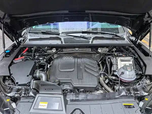 Audi Q5L 2025