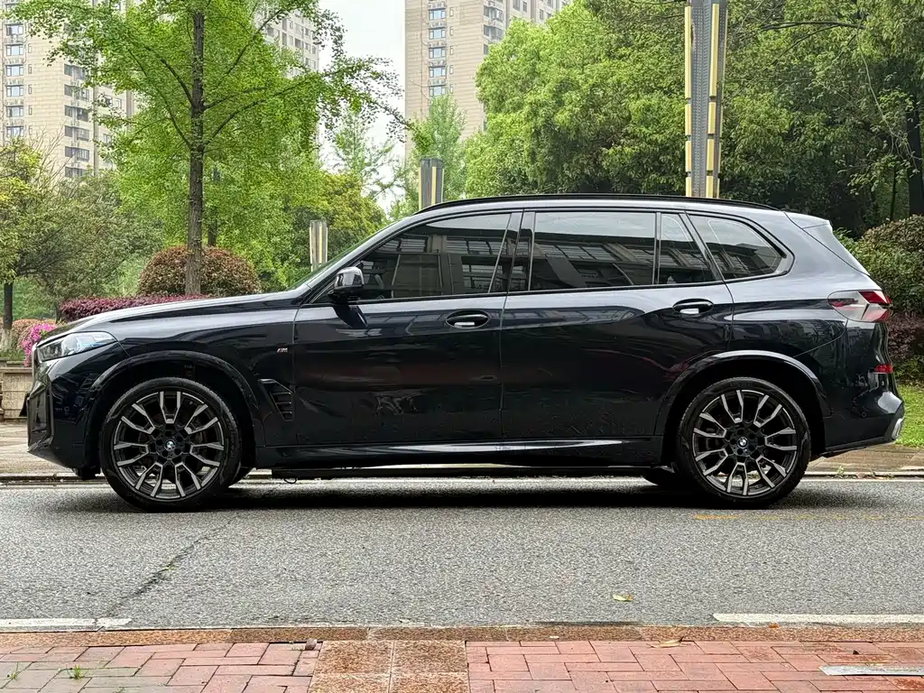 BMW X5 2024