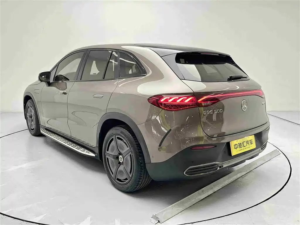 Mercedes-Benz EQE SUV 2025 — фото 13