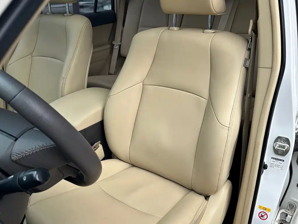 Toyota Prado 2015 — фото 11
