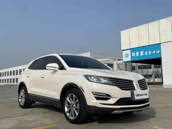 Lincoln MKC 2017