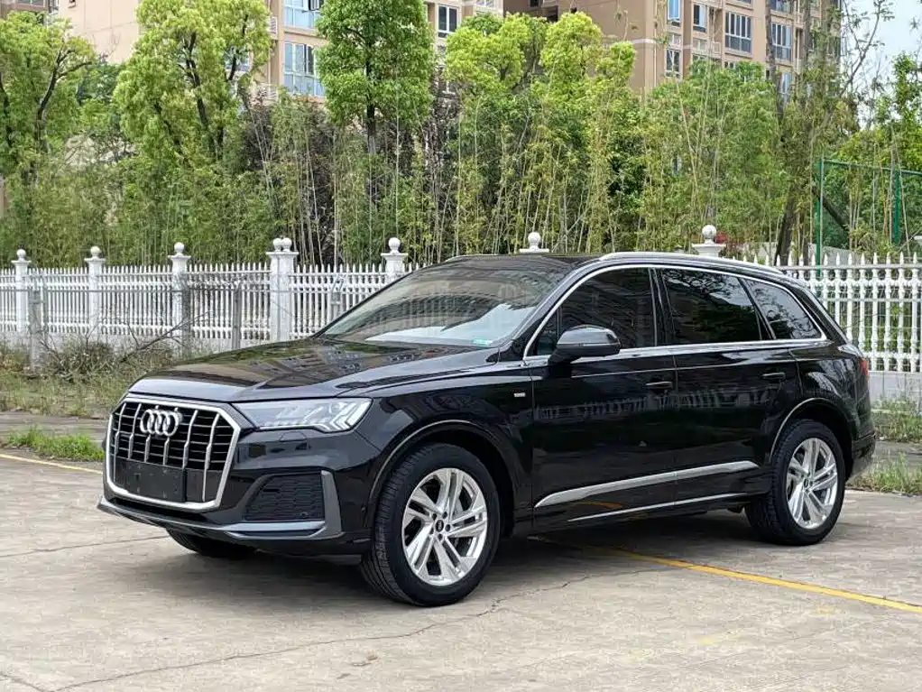 Audi Q7 2021
