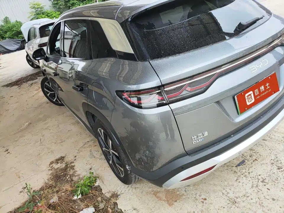 BYD L DM-i 2025 — фото 3
