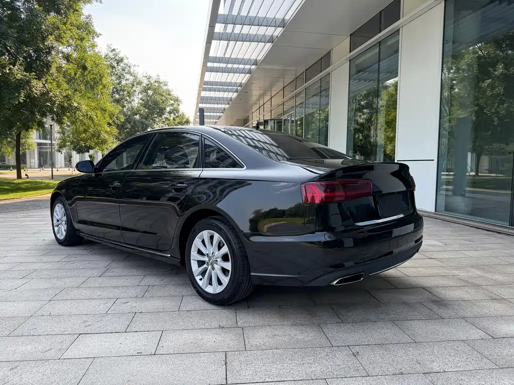 Audi A6L 2017 — фото 4