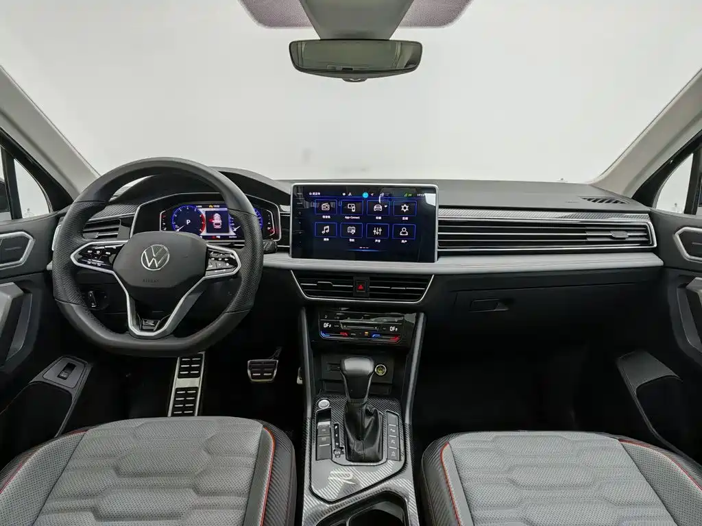 Volkswagen Tiguan L 2023