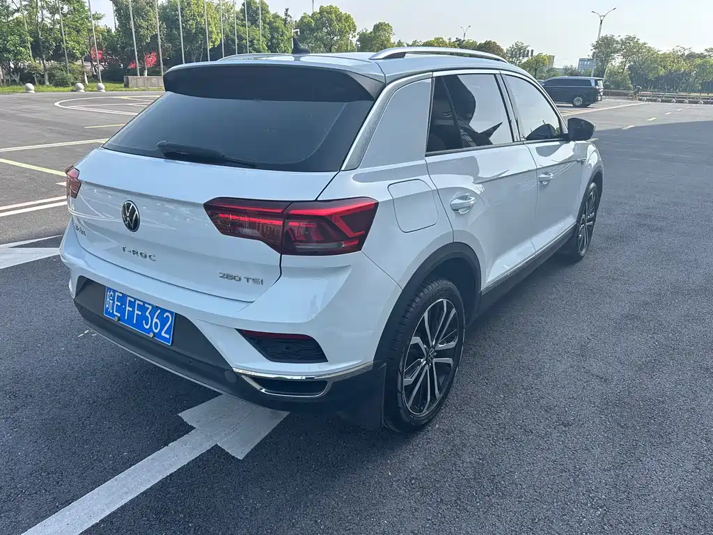 Volkswagen T-Roc 2021 — фото 4
