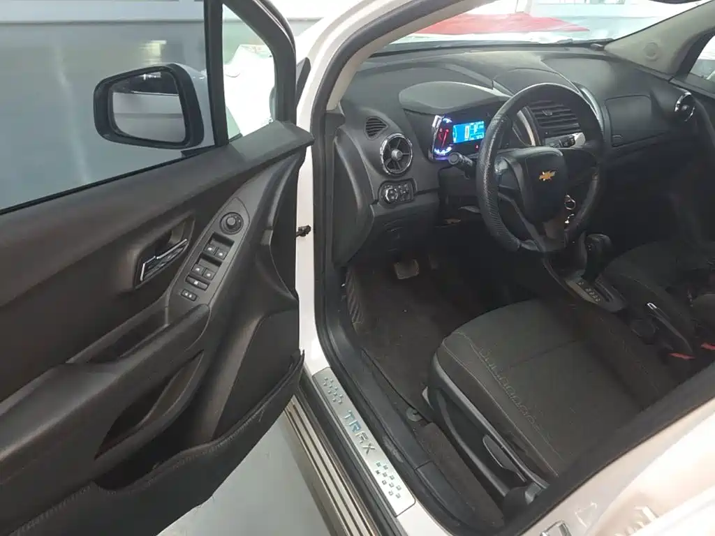 Chevrolet Trax 2016 — фото 16